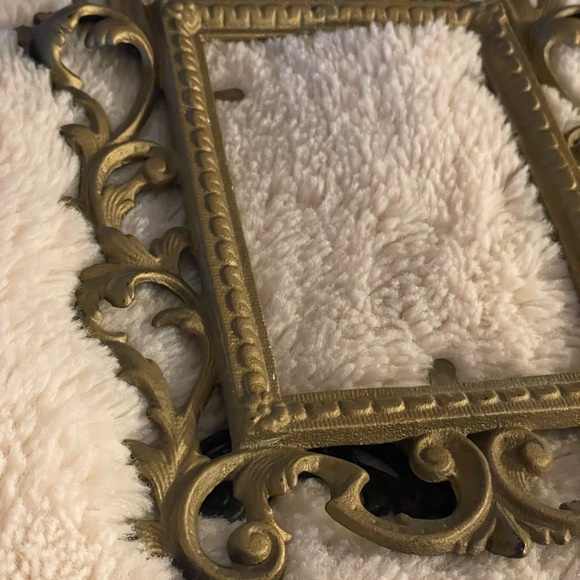 ✨ antique ornate filigree Vintage Art Nouveau Brass Mirror or picture Frame - Picture 7 of 14